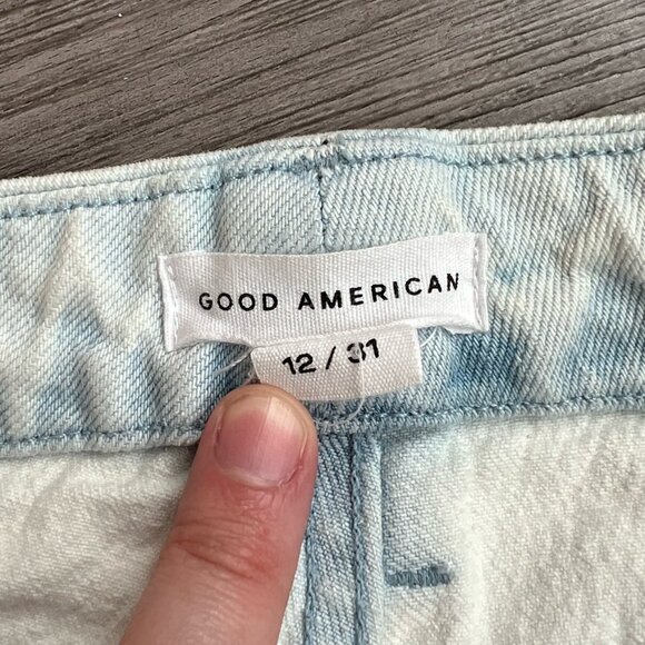 Good American Good Classic Slim Straight Jeans Ankle Slit Distressed Size 12 - Picture 5 of 7